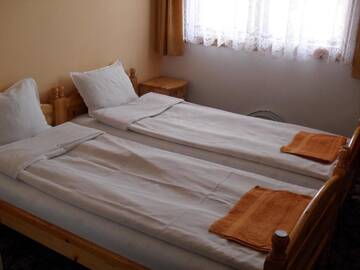 Фото номера Двухместный номер с 1 кроватью или 2 отдельными кроватями Отель Family Hotel Byalata Kashta г. Баните 18