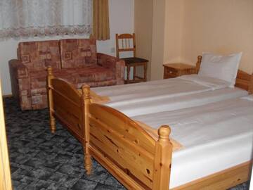Фото номера Двухместный номер с 1 кроватью или 2 отдельными кроватями Отель Family Hotel Byalata Kashta г. Баните 21