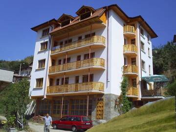 Фотографии Отель Family Hotel Byalata Kashta г. Баните (Болгария) №2 Фото Отель Family Hotel Byalata Kashta г. Баните 2